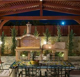 8 bedroom luxury villa with pool near Koutsounari, sleeps 16